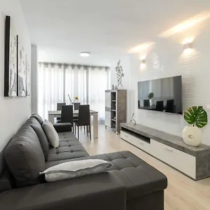 apartamento-benalmadena-puerto-marina.es-andalucia.com/